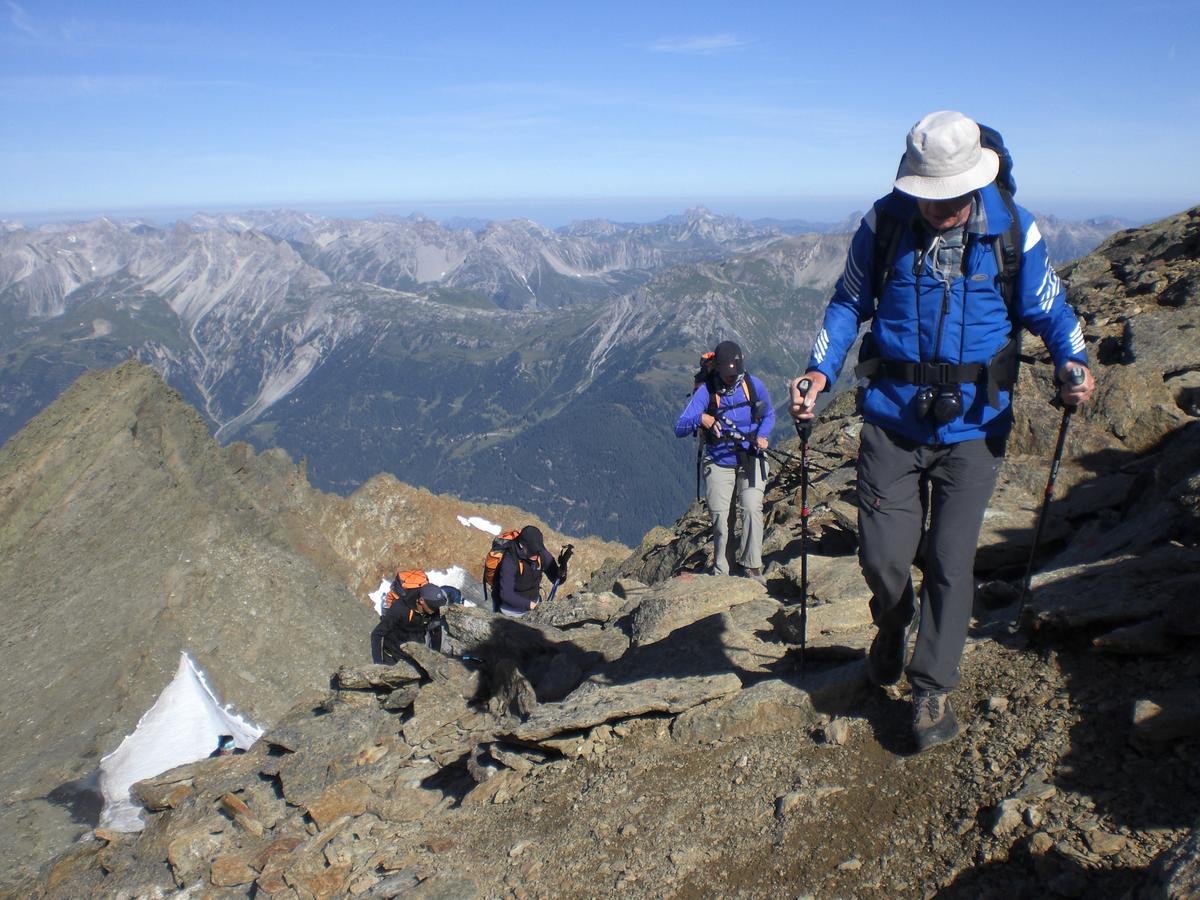 Haus Aperies Διαμέρισμα Pettneu am Arlberg Εξωτερικό φωτογραφία