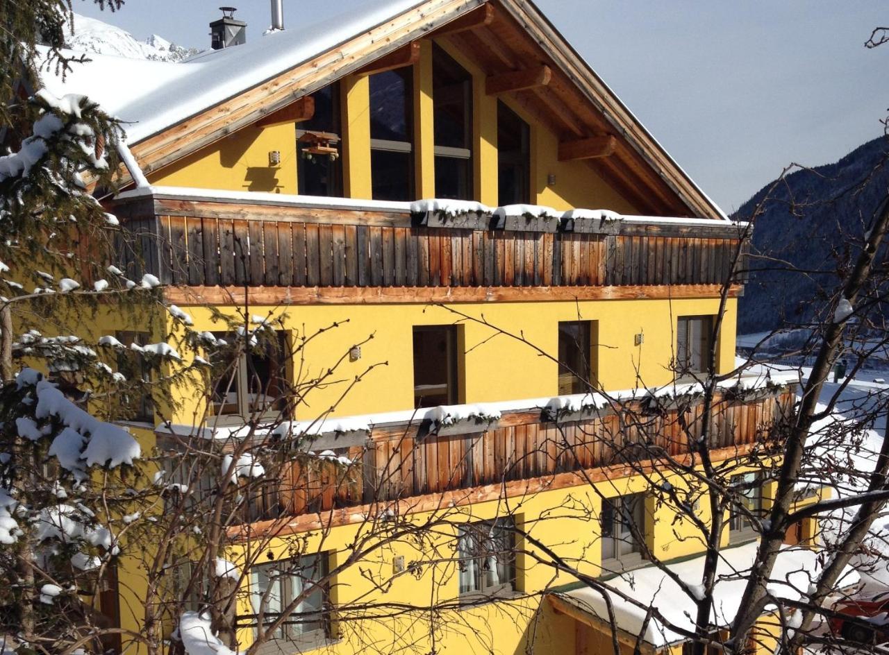 Haus Aperies Διαμέρισμα Pettneu am Arlberg Εξωτερικό φωτογραφία